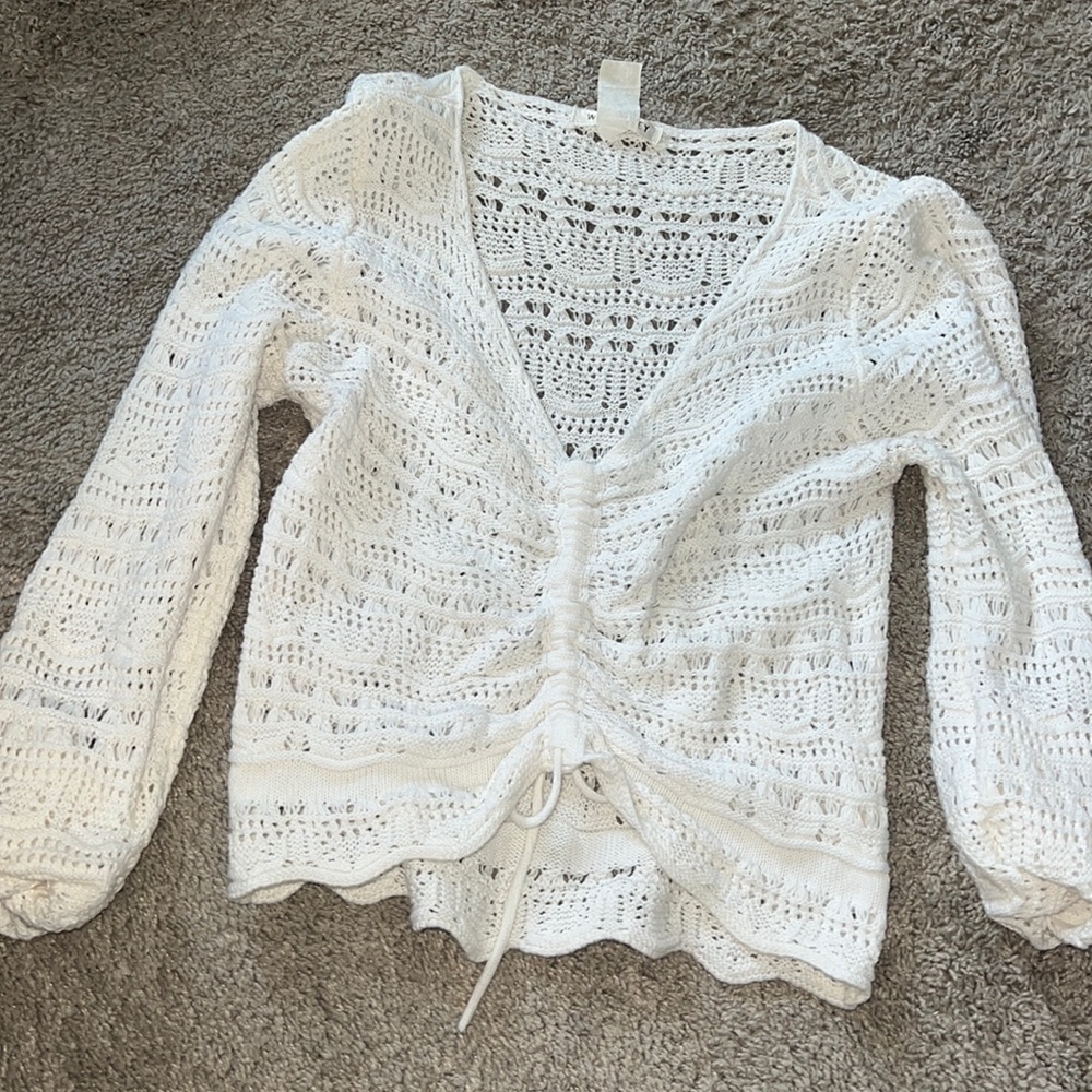 White cropped knit sweater